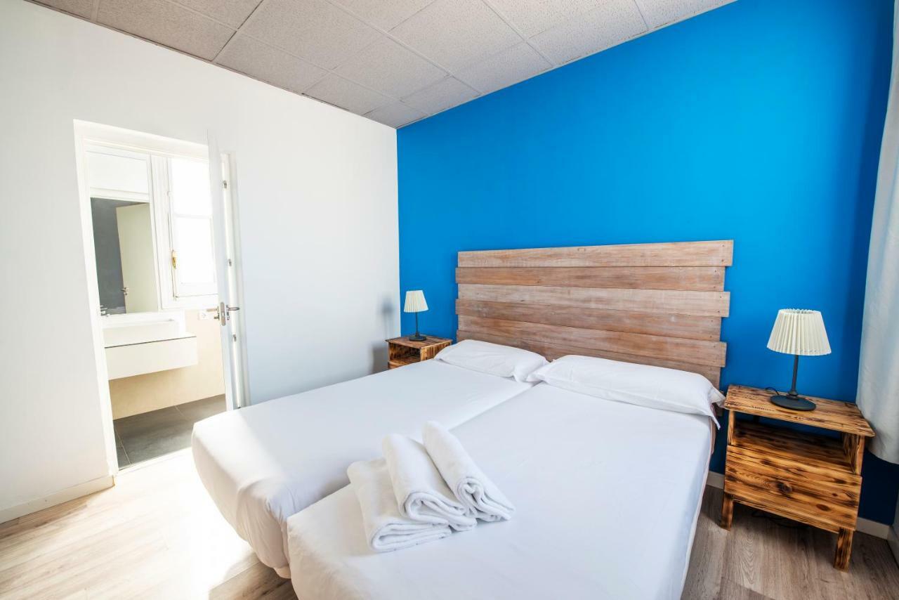 Quarto Twin com Casa de Banho Privativa