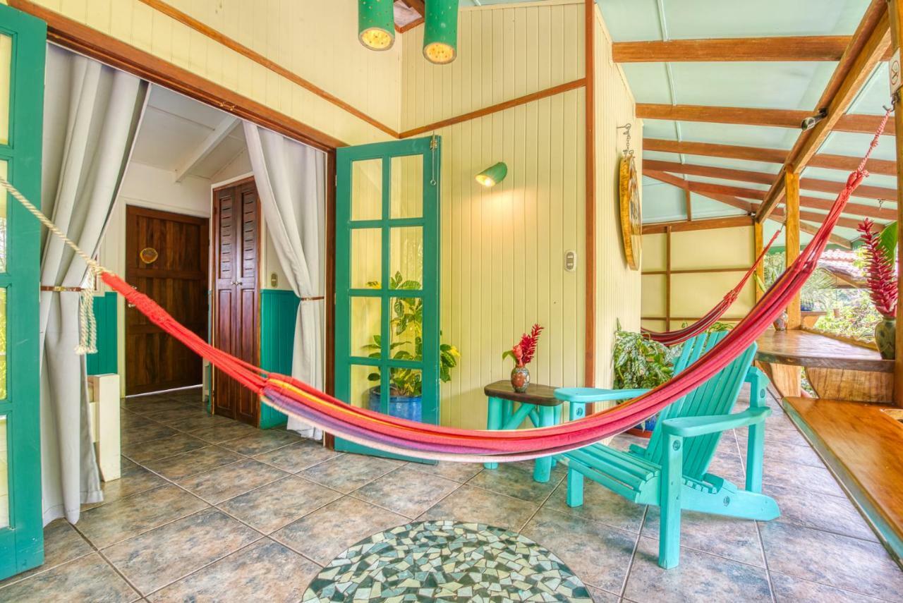 Sloth Caribbean Cabina