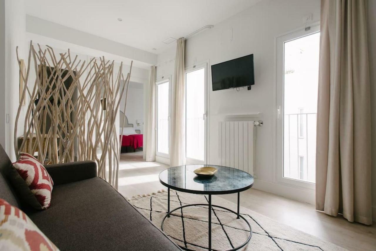 Superior Apartment,804811368:JPEG