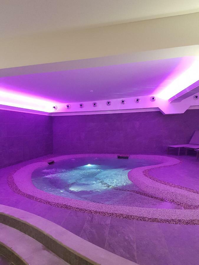 Standard Double or Twin Room with Spa Access,925674307:JPEG