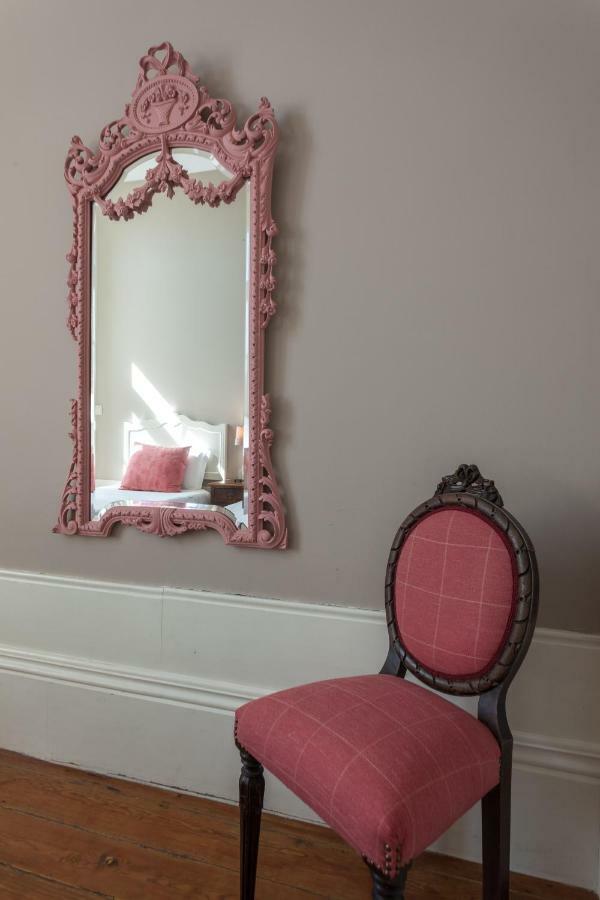 Quarto Twin com Casa de Banho Privada Externa
