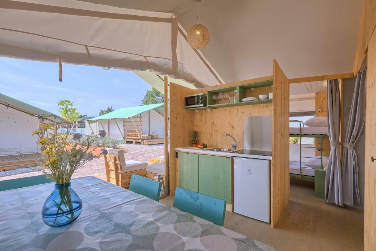 Family Three-Bedroom Tent Terrace