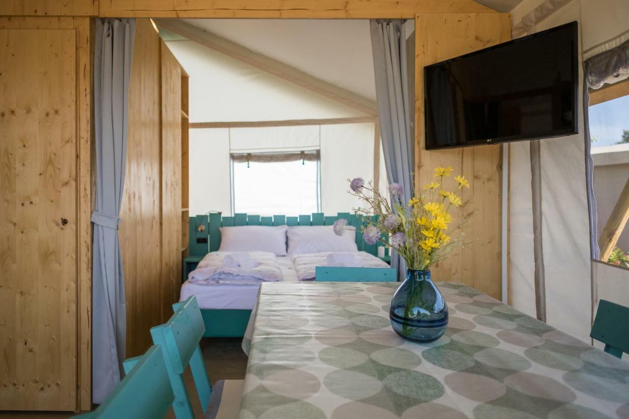 Family Three-Bedroom Tent Terrace