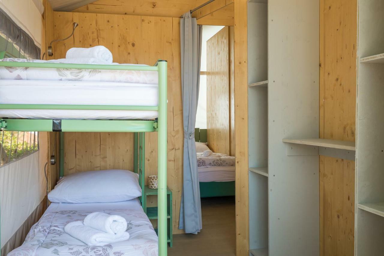 Family Three-Bedroom Tent Terrace