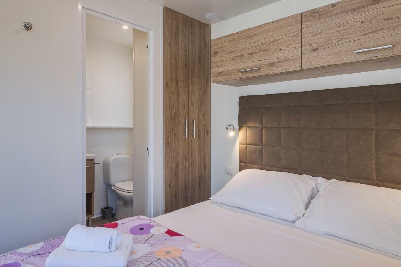 Romantic Suite Mobile Home
