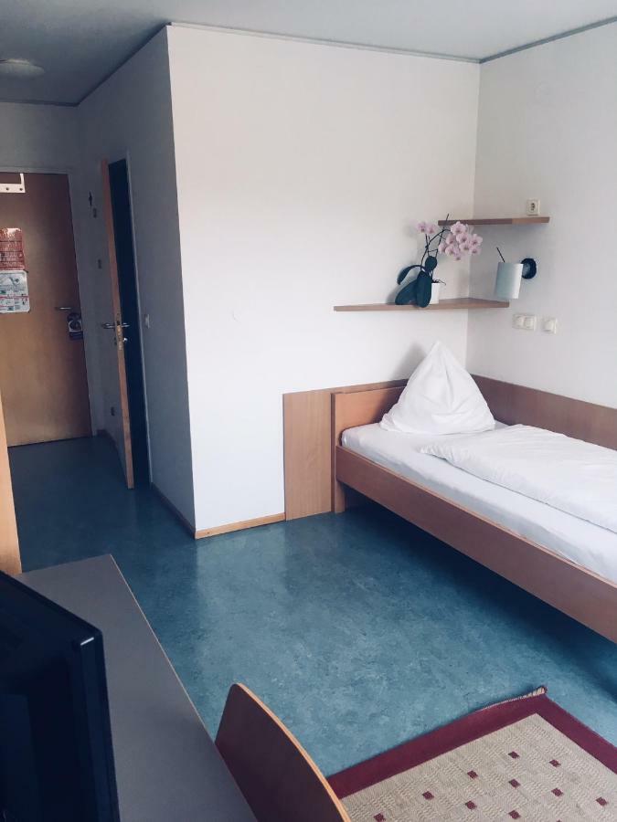 Single Room,1306454224:JPEG