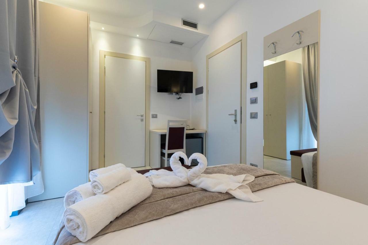 Single Room Private Bathroom
