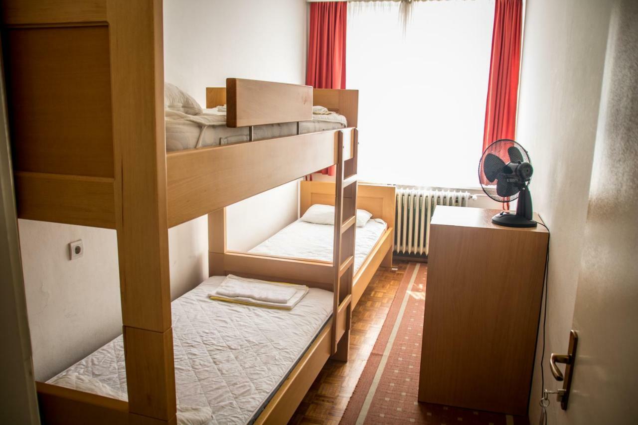 Bed 3-Bed Female Dormitory Room