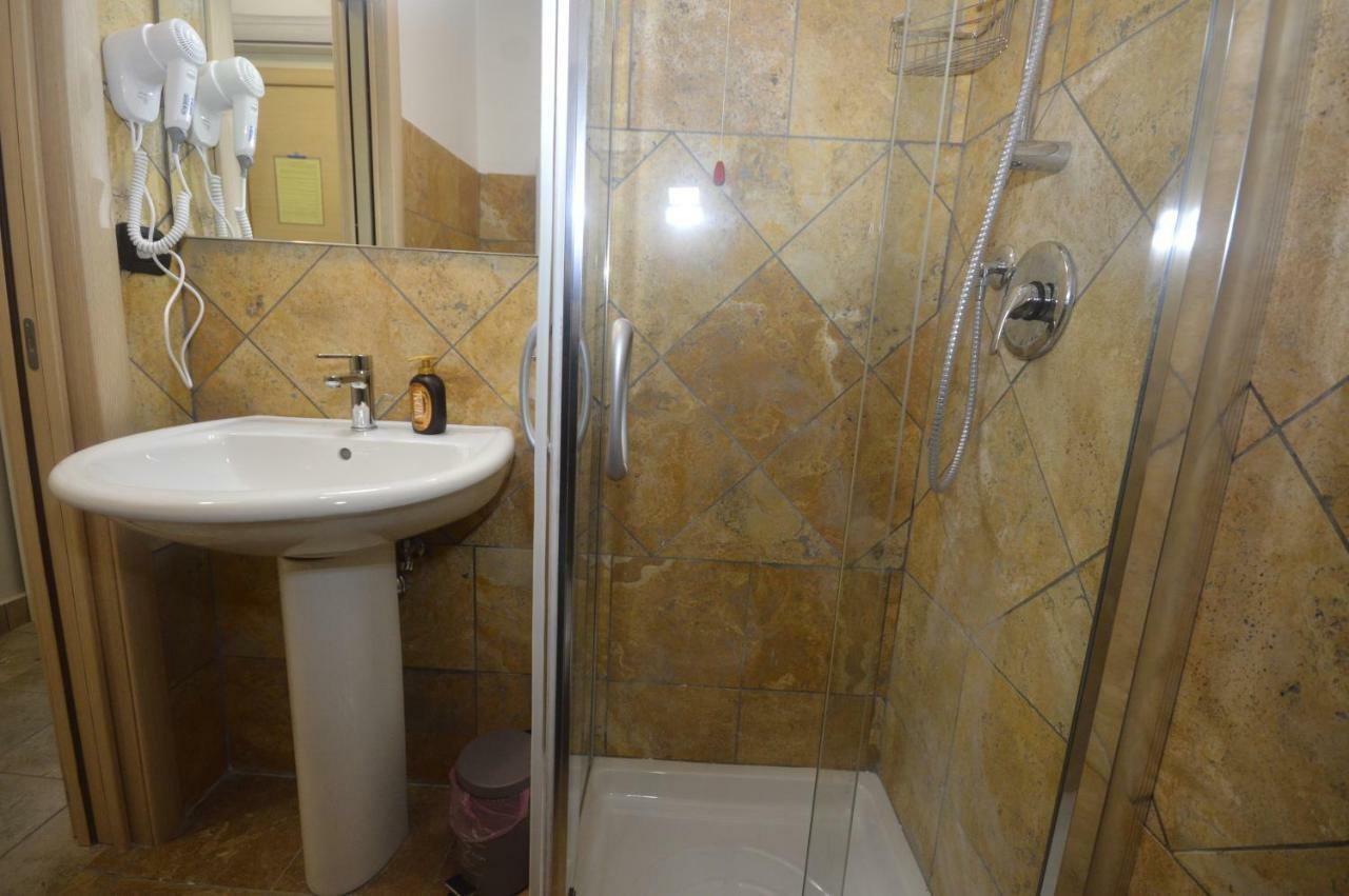 Twin Room with Balcony,852950960:JPEG