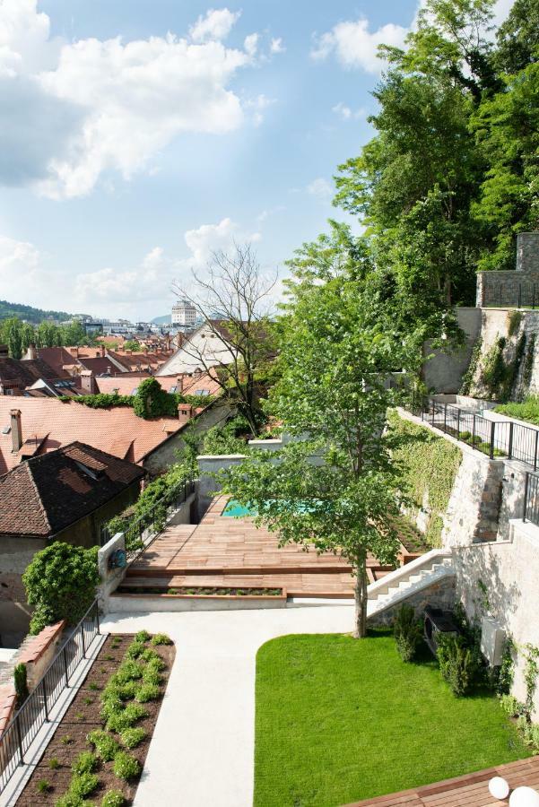 Studio with Pool View
