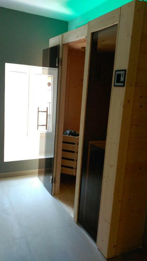 Deluxe Two-Bedroom Apartment,862721579:JPEG