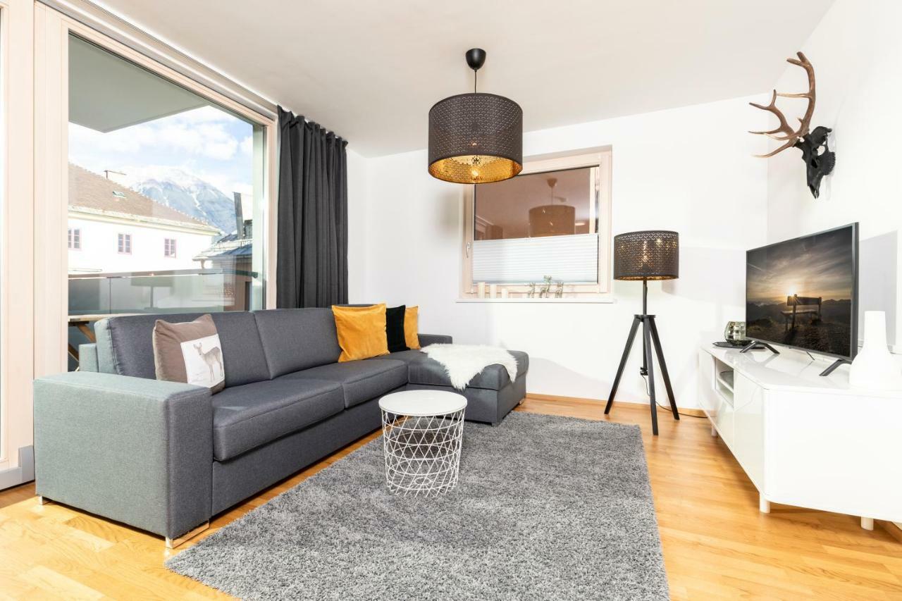 Apartment,867403454:JPEG