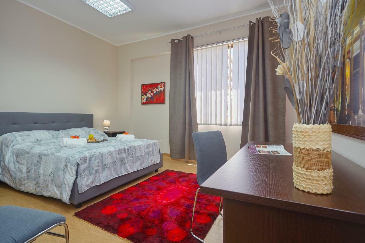 Deluxe Room,891873082:JPEG