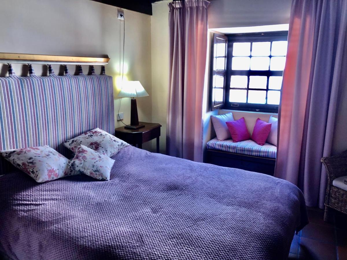 Double Room with Shared Bathroom,932095945:JPEG