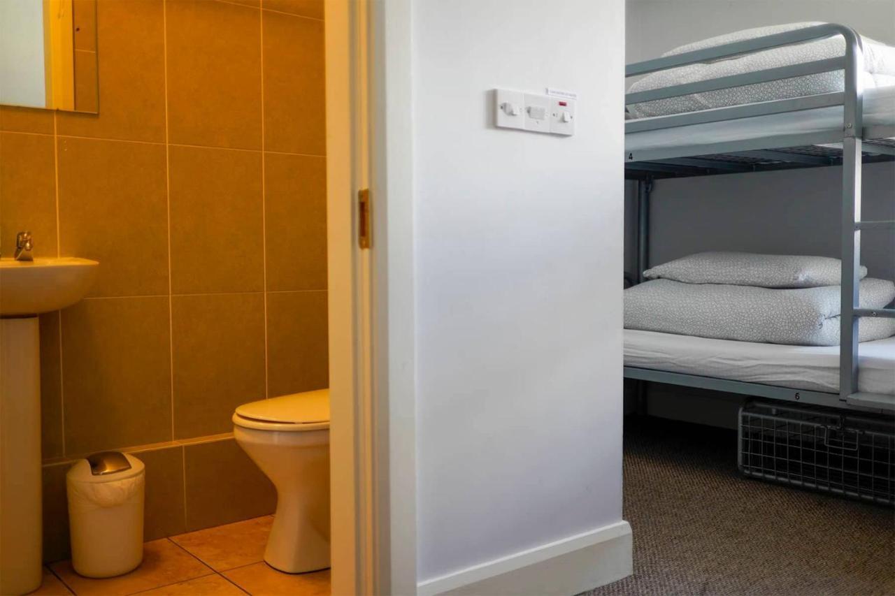 Lit dans Dortoir Mixte de 4 Lits avec Salle de Bains Privative