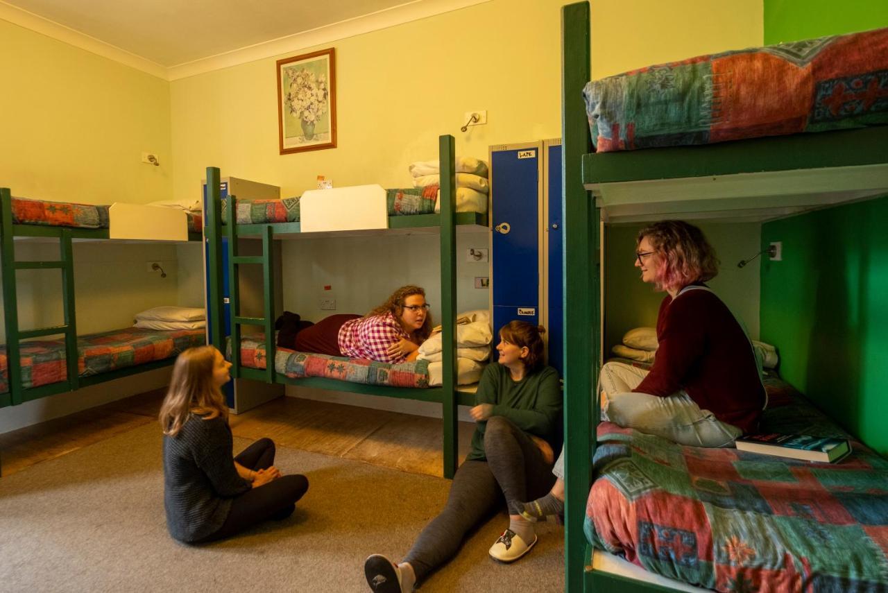 Posto Letto in Dormitorio Femminile per 10 Persone