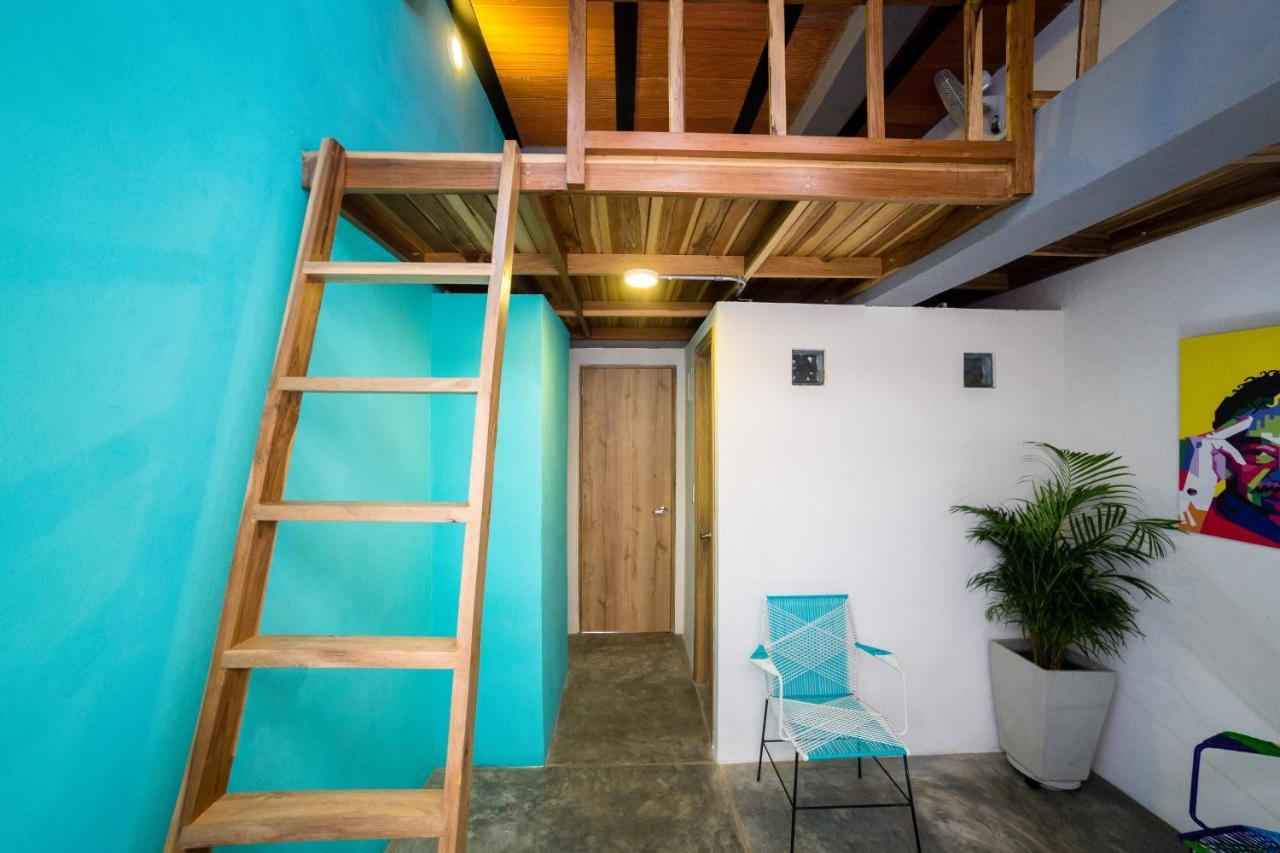 Triple Room with Private Bathroom,978072466:JPEG