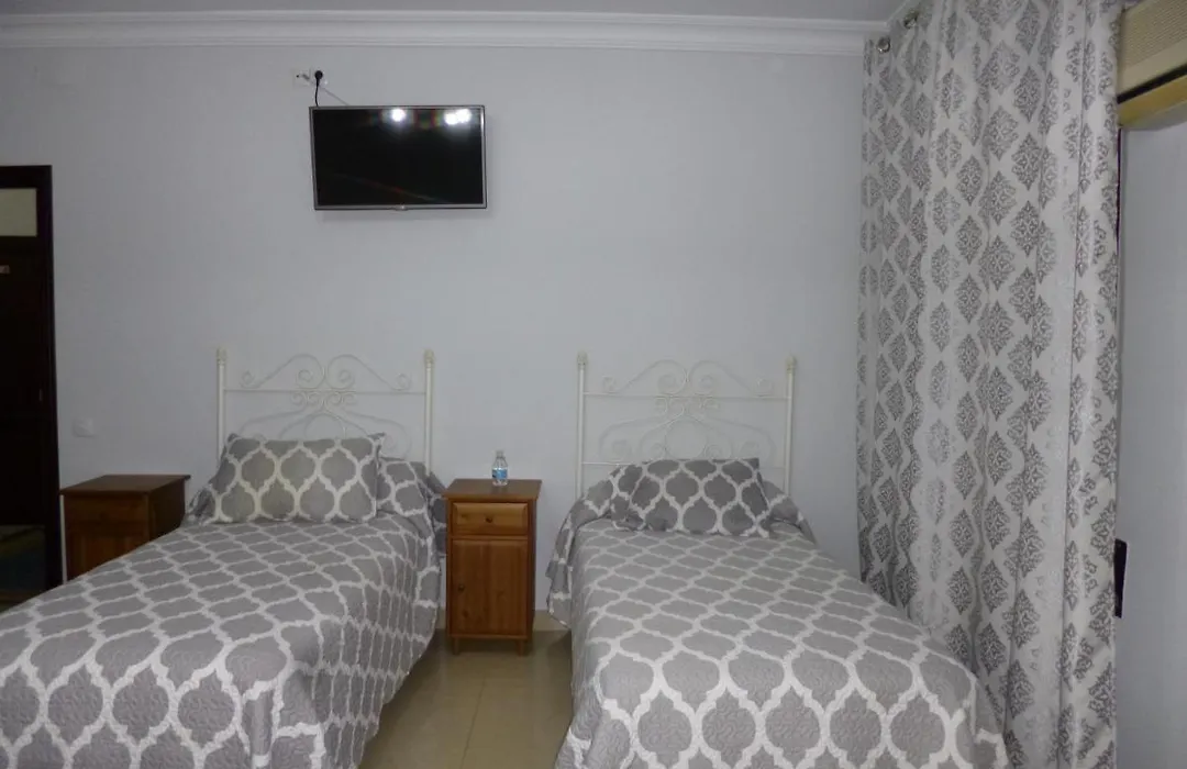 Hostal Virgen Del Rocio-1