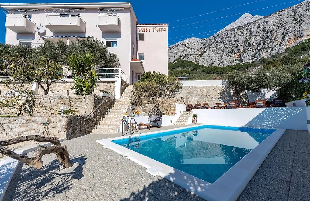 Villa Petra Apartment With Private Pool-1