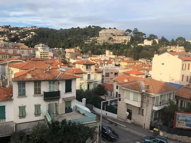 Le Carlone-1