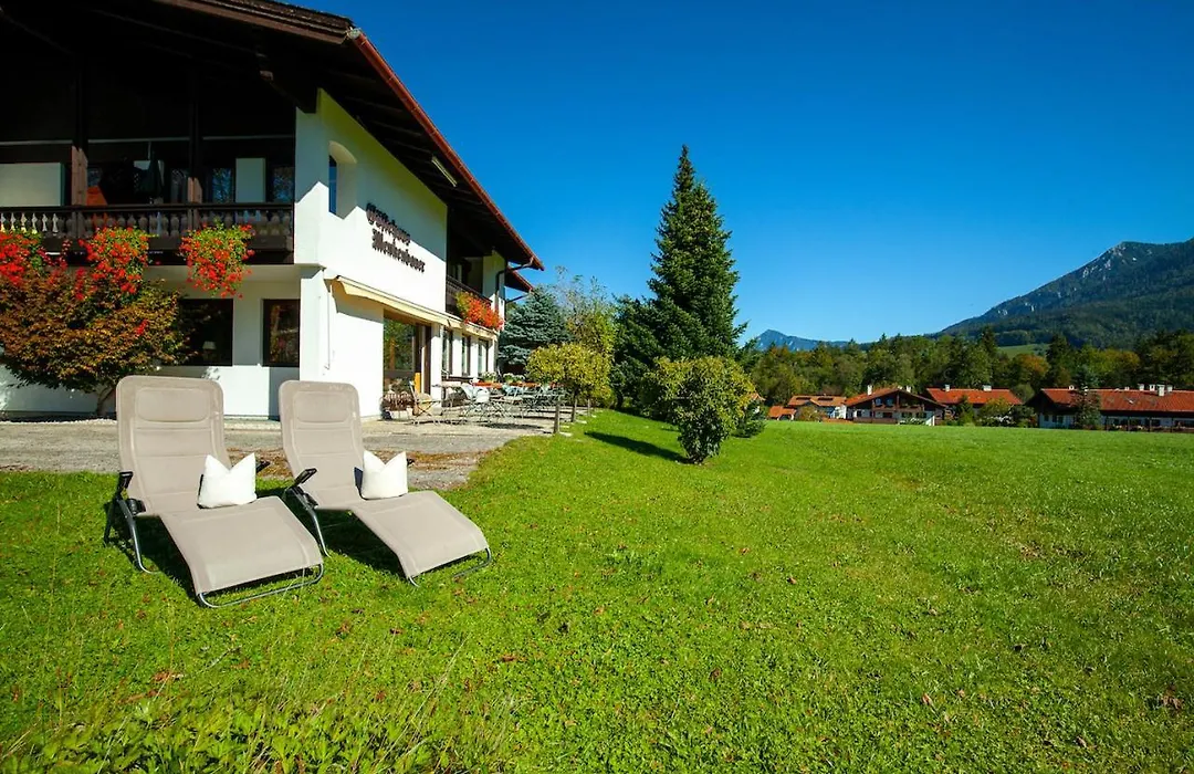 Gästehaus Menkenbauer-1
