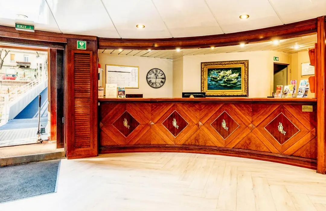Onriver Hotels - Ms Cezanne-1