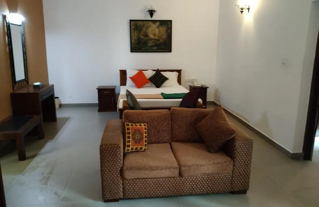 Ellen'S Place-1