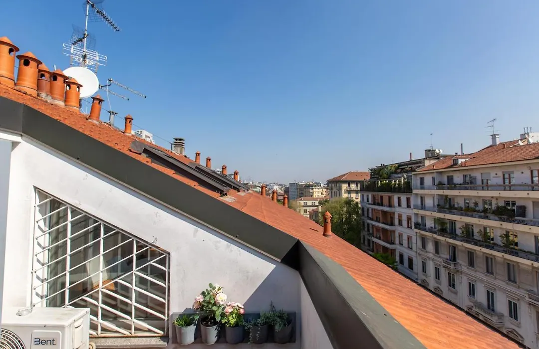 Mondadori Apartment - Luxury Terrace near Porta Nuova, Duomo&Navigli-1