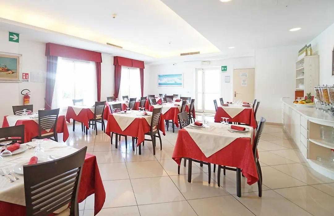 Hotel Pigalle-1