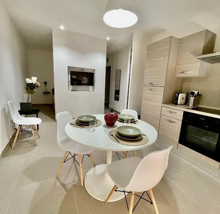 Portobello Apartment-1