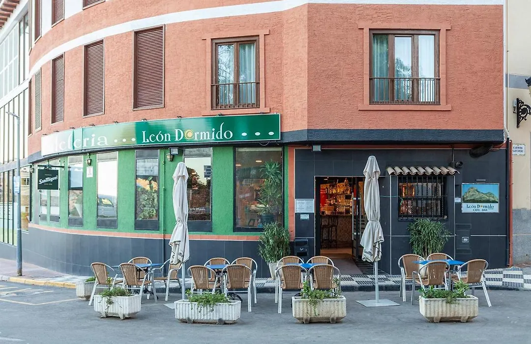 Leon Dormido Rooms & Apartments-1