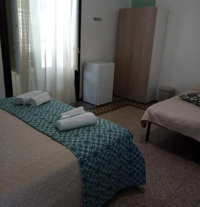Locami Palermo Centro Rooms-1
