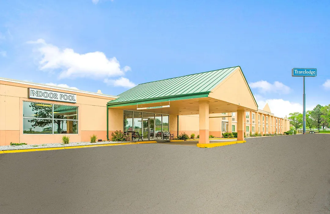 Travelodge By Wyndham Lincoln Airport I-80-1
