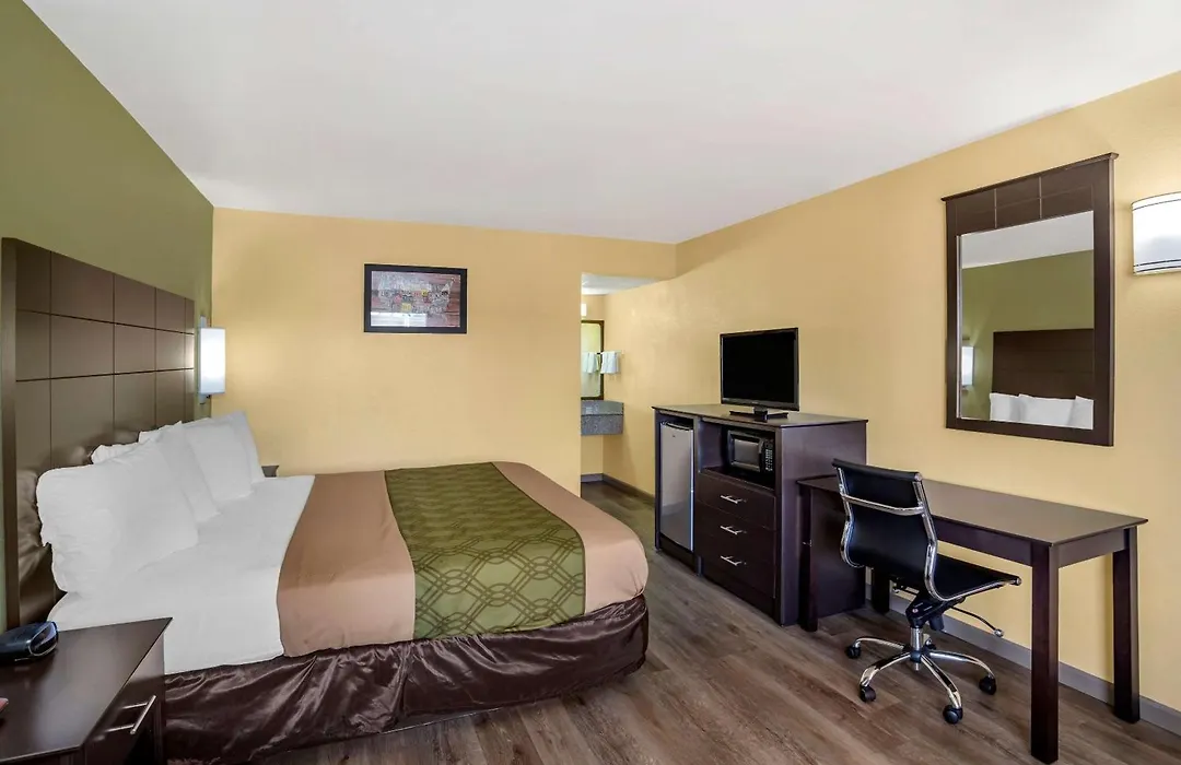 Econo Lodge Easton Route 50-1
