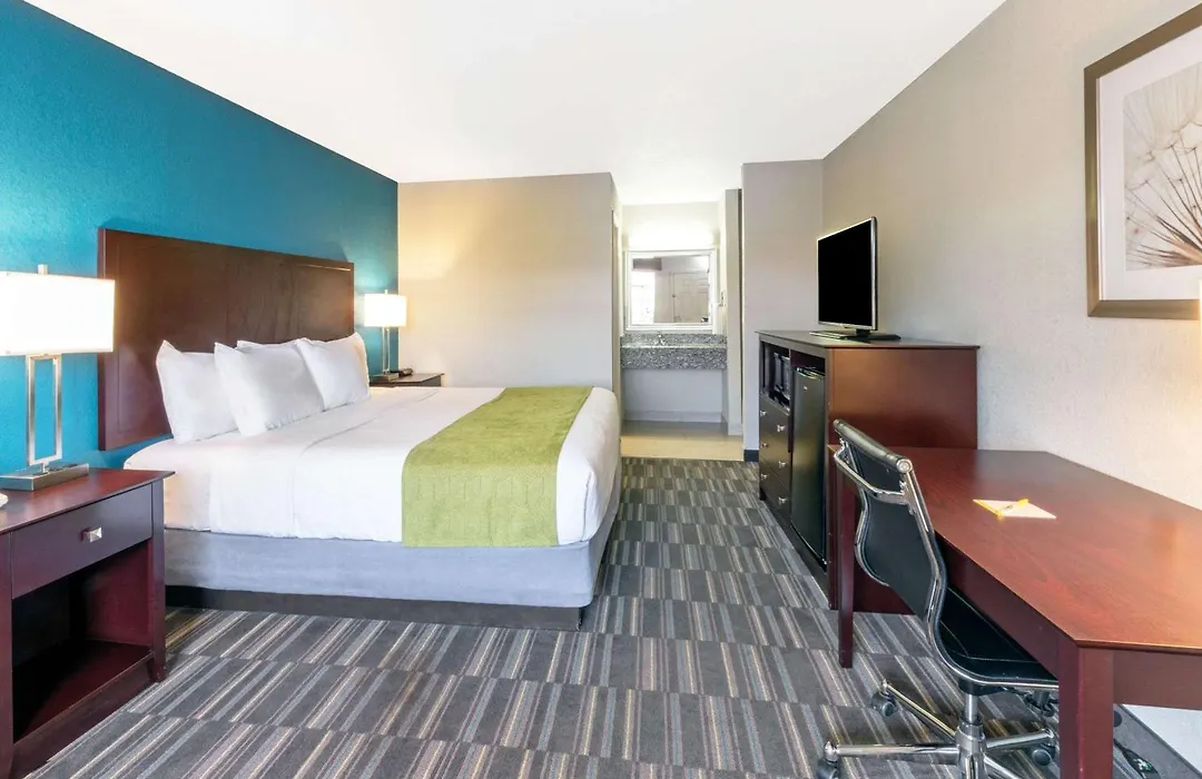 Days Inn By Wyndham Snyder-1
