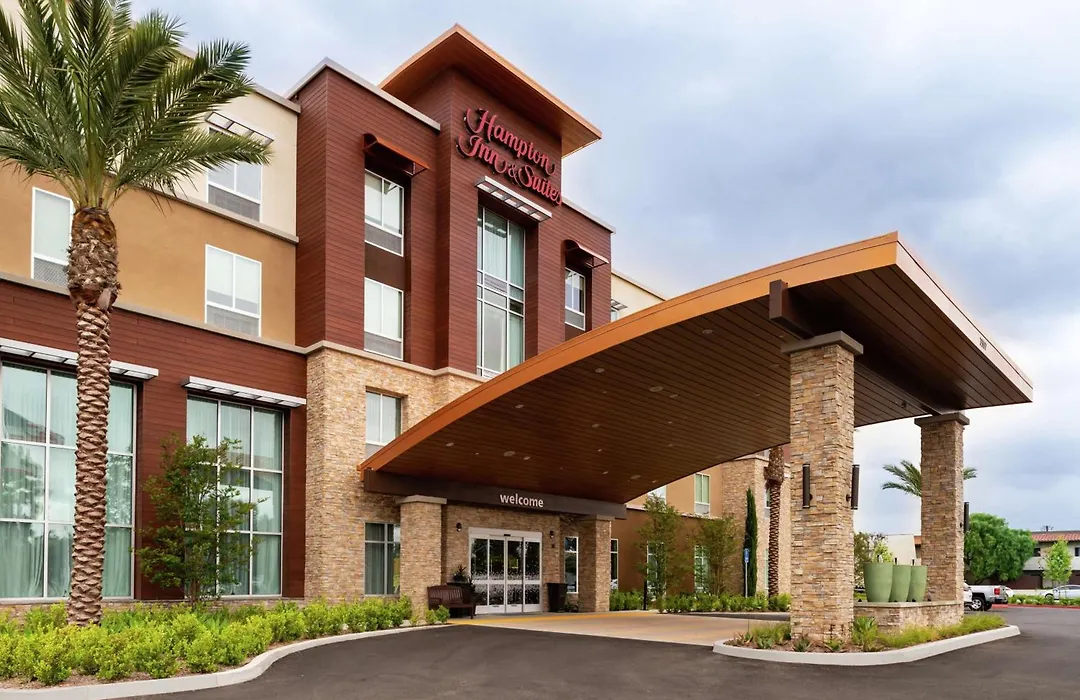 Hampton Inn & Suites Buena Park-1