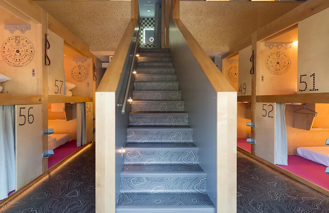 Pangea Pod Hotel (Adults Only)-1