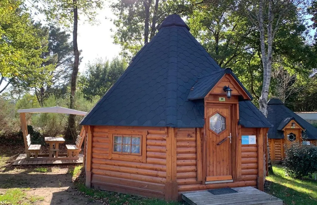Camping de l'Etang du Pays Blanc-1