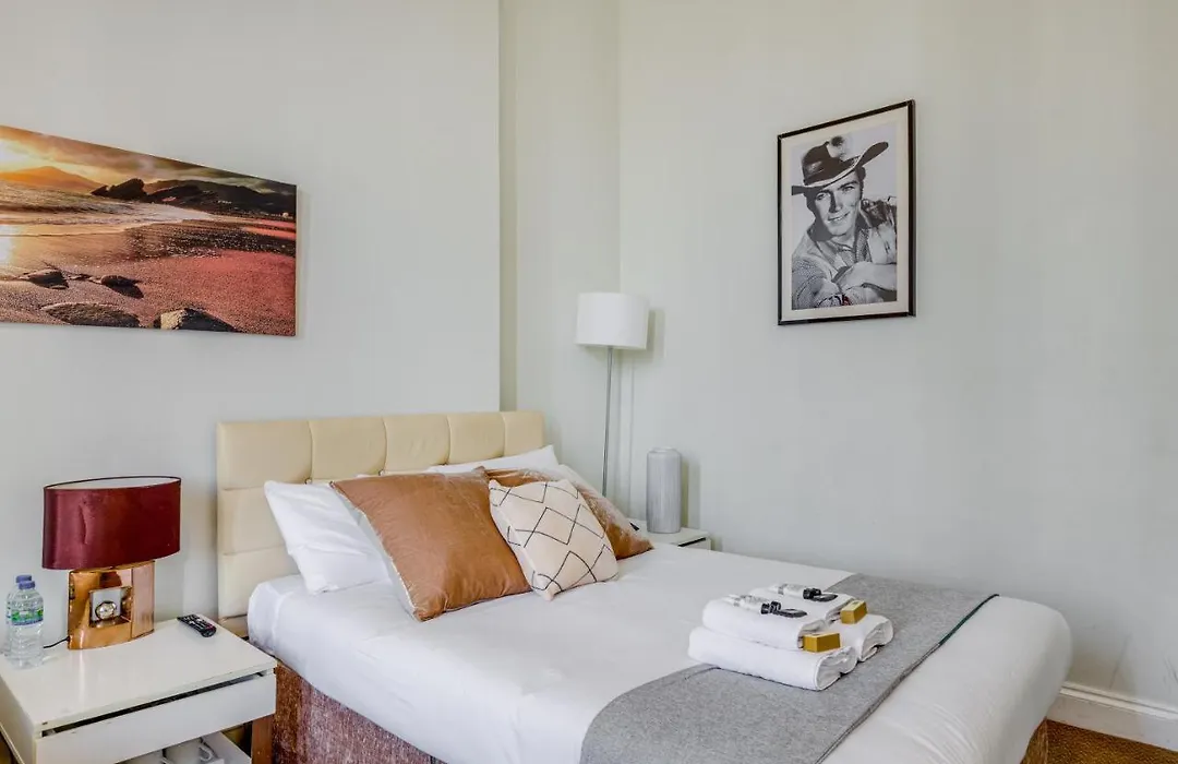 1 Lexham Gardens Hotel-1