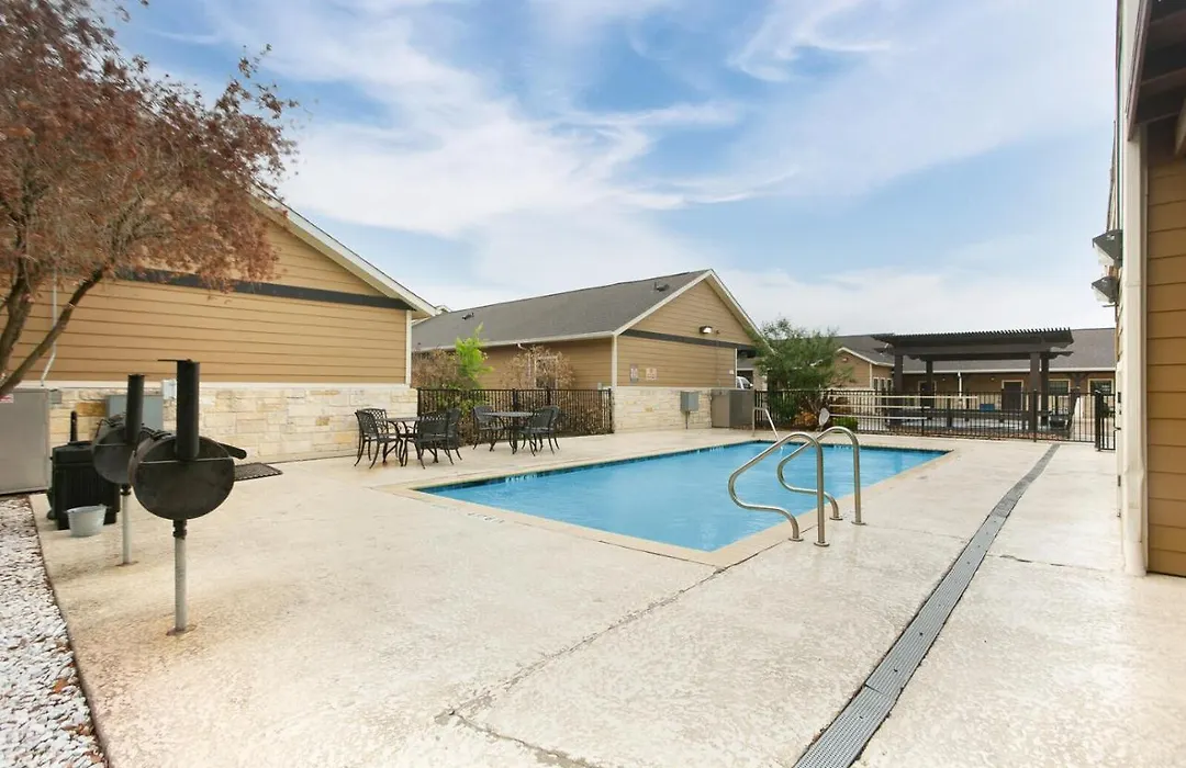 The Lodge At Kenedy-1