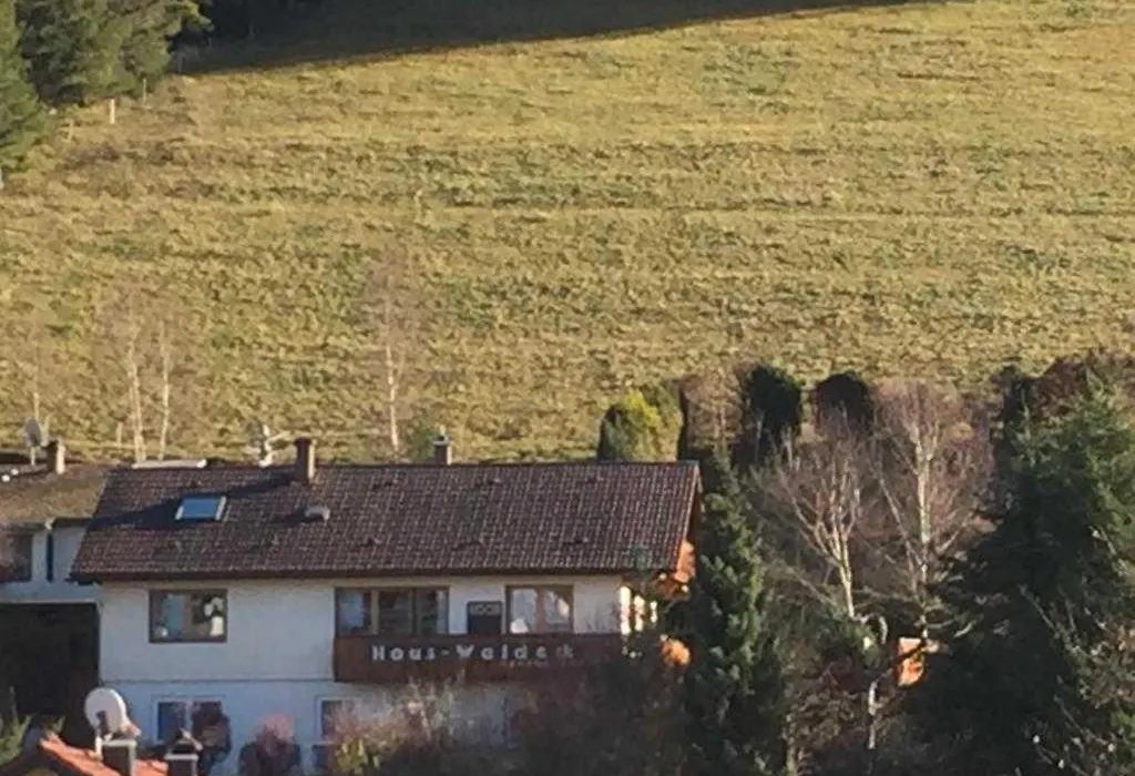 Haus Waldeck-1