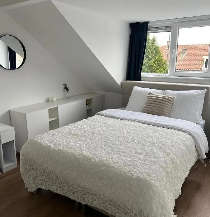 Modern Apartment Near Rotterdam Central-1