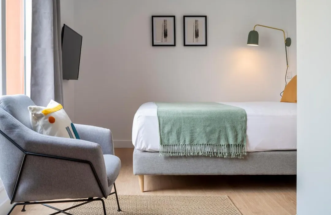 Suites Santas Patronas, Maestranza-1
