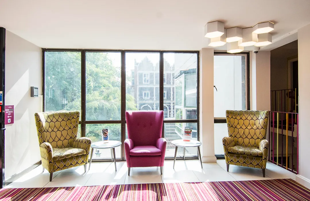 Safestay London Kensington Holland Park (Adults Only)-1