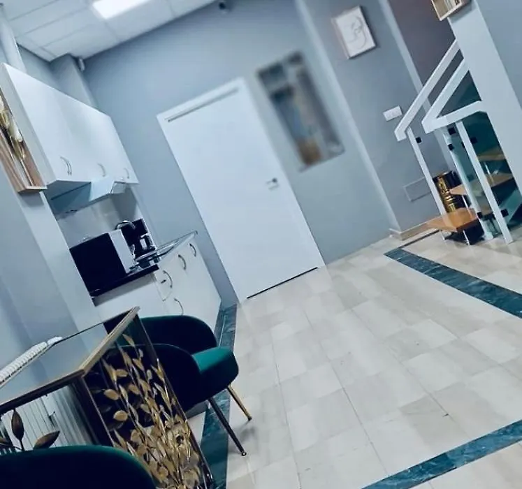Hostel 165-1
