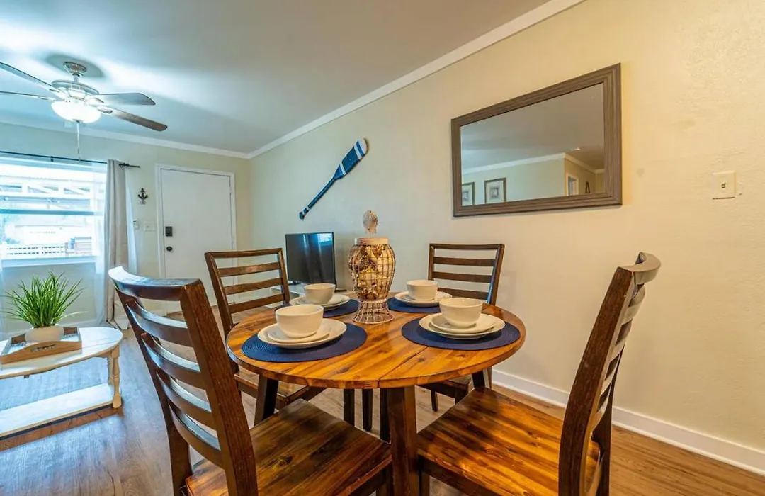 Bahama Breeze Suites-1