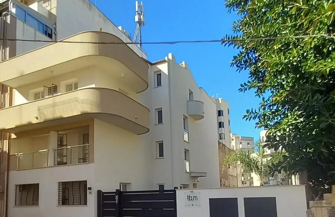 Lebum Apartments & Suites-1