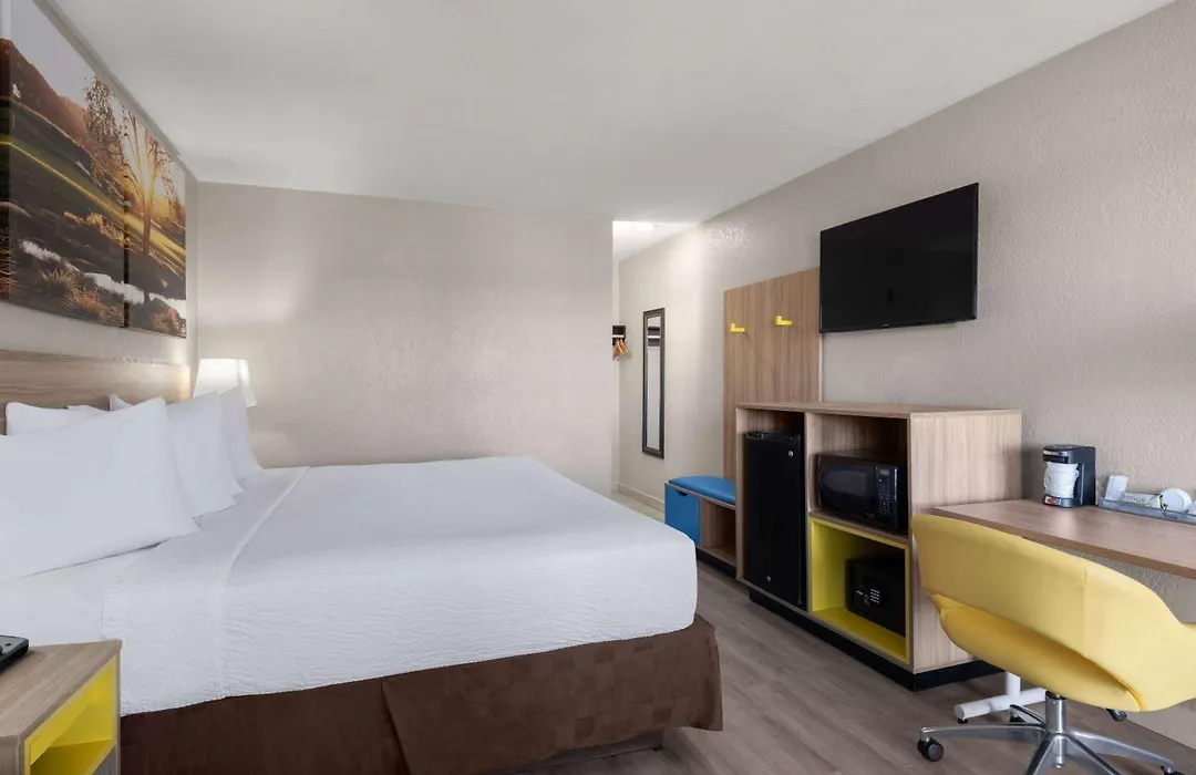 Days Inn By Wyndham Las Vegas Airport Near The Strip-1