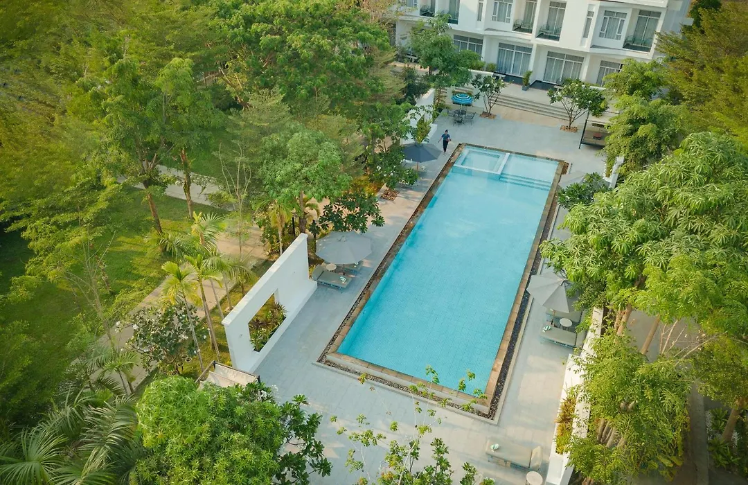 Elysium Suite-1