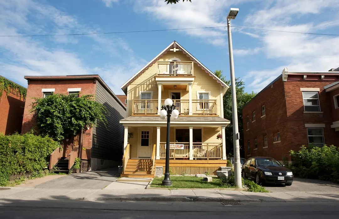 Ottawa Backpackers Inn-1